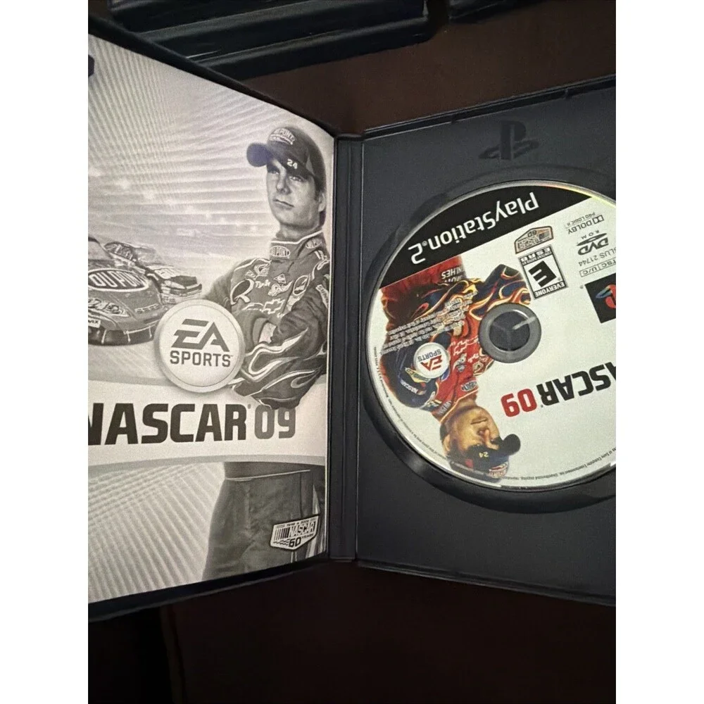 NASCAR 09 (Sony PlayStation 2, PS2 - 2008) With Manual Complete- EA Sports